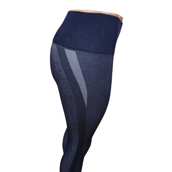 Spanx Look At Me Now Seamless Leggings Women’s Size Small Blue Pull-On‎ Shaping - Picture 12 of 14